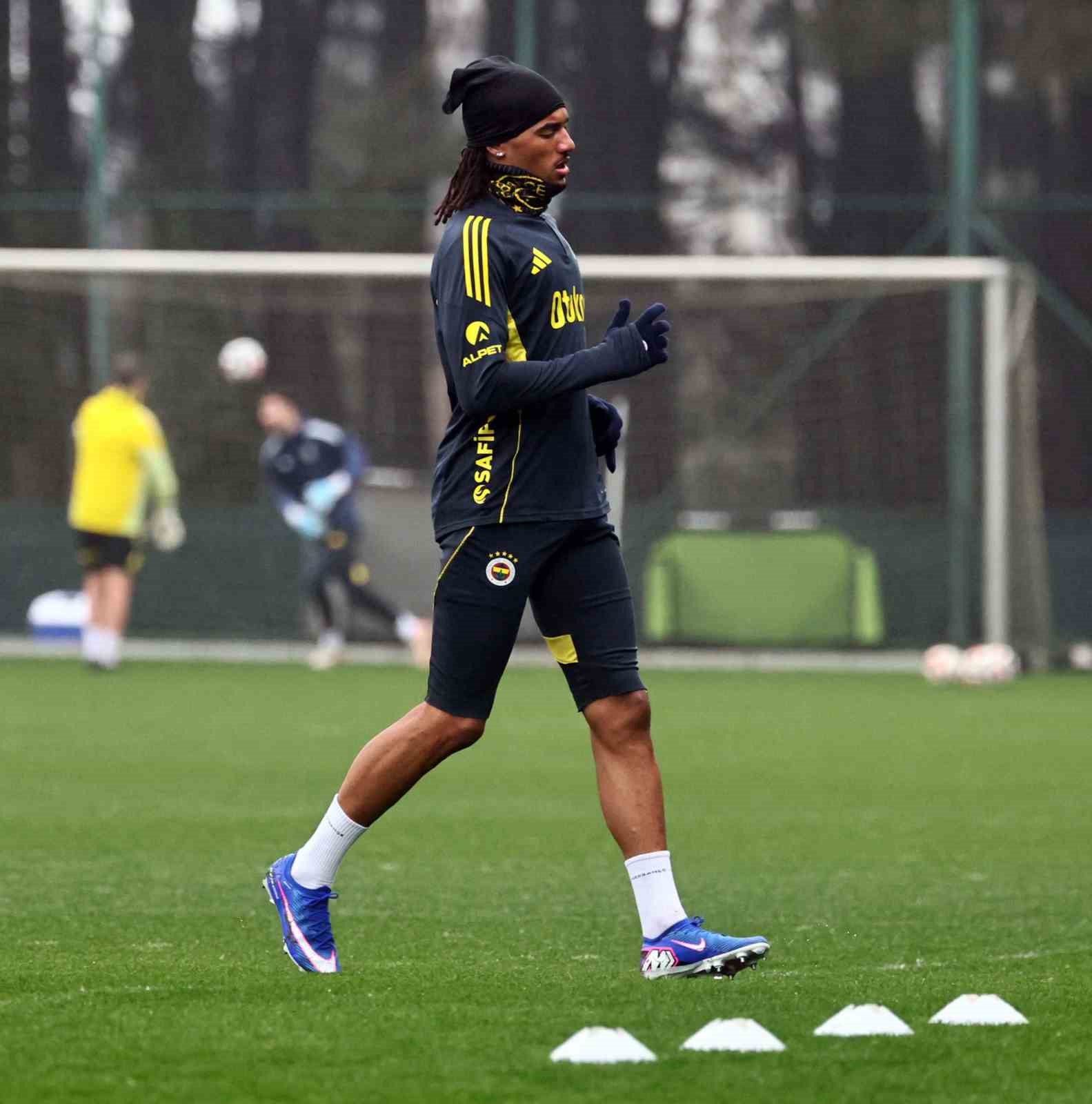 fenerbahce-besiktas-maci-hazirliklarina-basladi