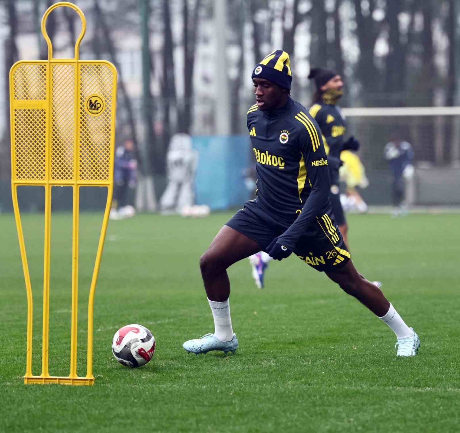 fenerbahce-besiktas-maci-hazirliklarina-basladi