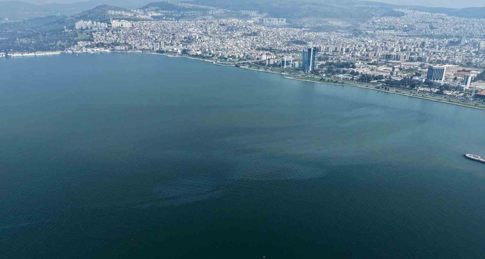 izmir-korfezinde-yine-dis-kaynakli-kirlilik-alarmi