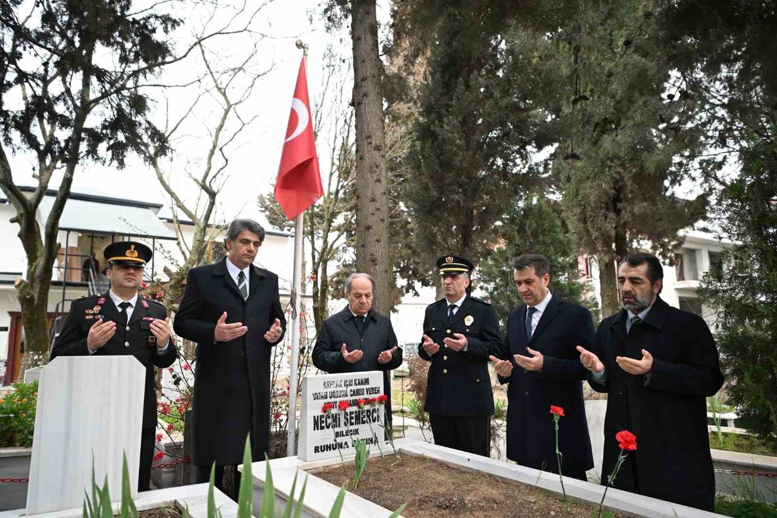kocaelinin-8-ilcesinde-18-mart-torenleri-duzenlendi