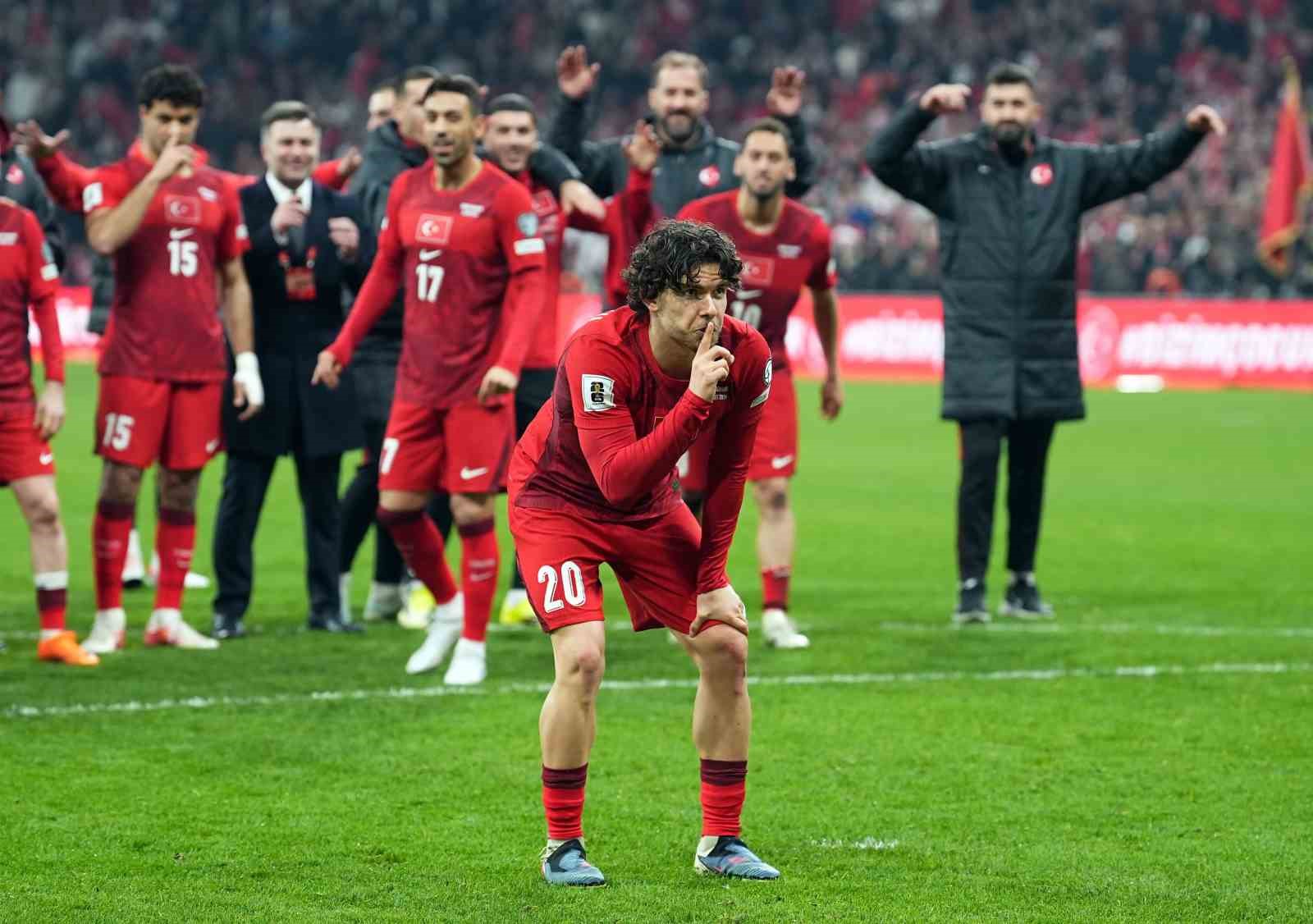 millilerde-galibiyet-uclusu-ferdi-kadioglu-ve-arda-gulerden