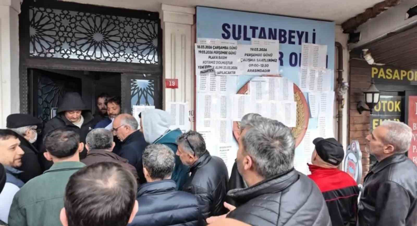 plakam-sahte-mi-panigi-izdihama-neden-oldu-soforler-odasina-basvurular-5-katina-cikti