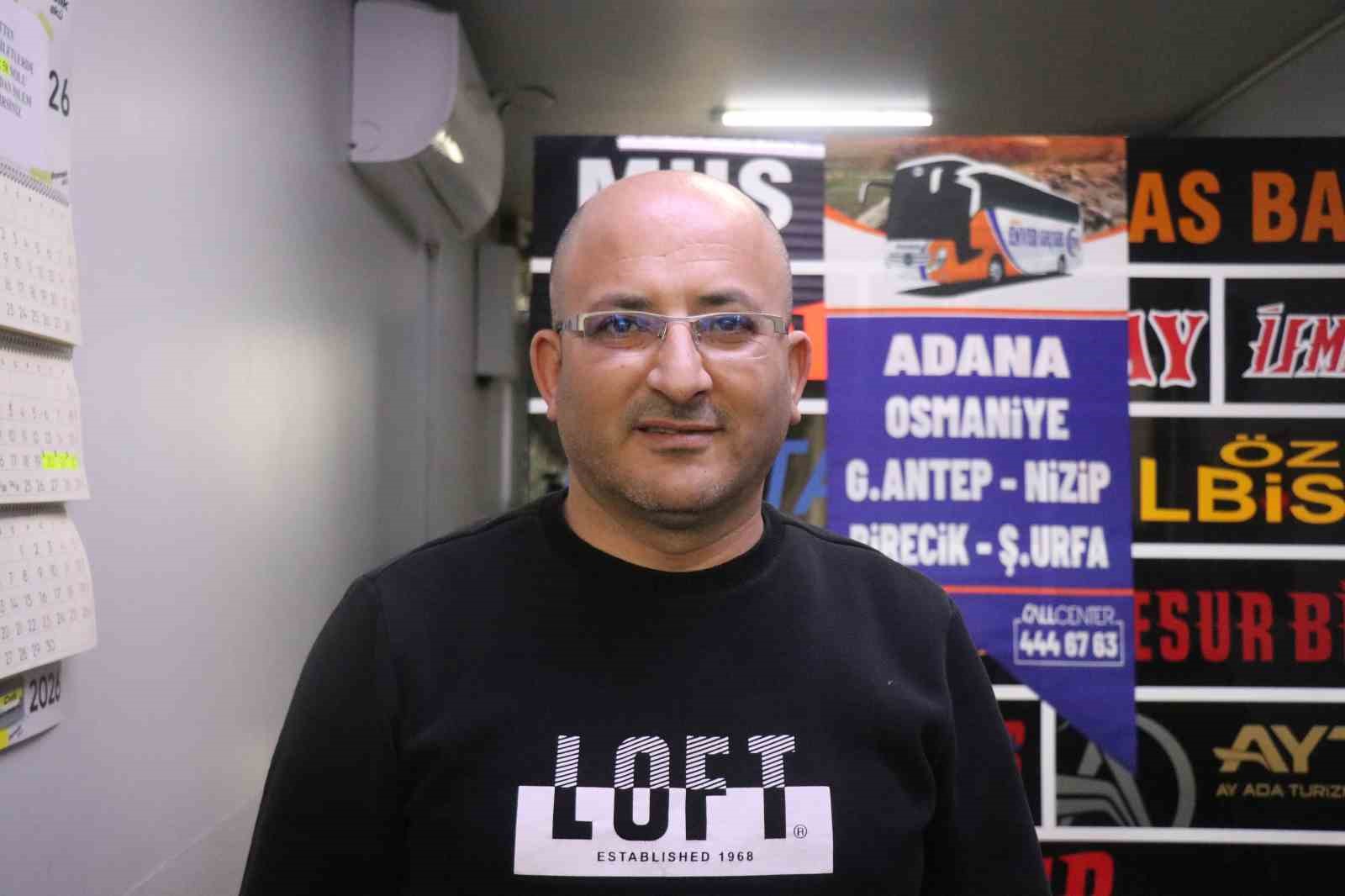 sakaryada-tren-istasyonu-ve-otogarda-arife-sakinligi