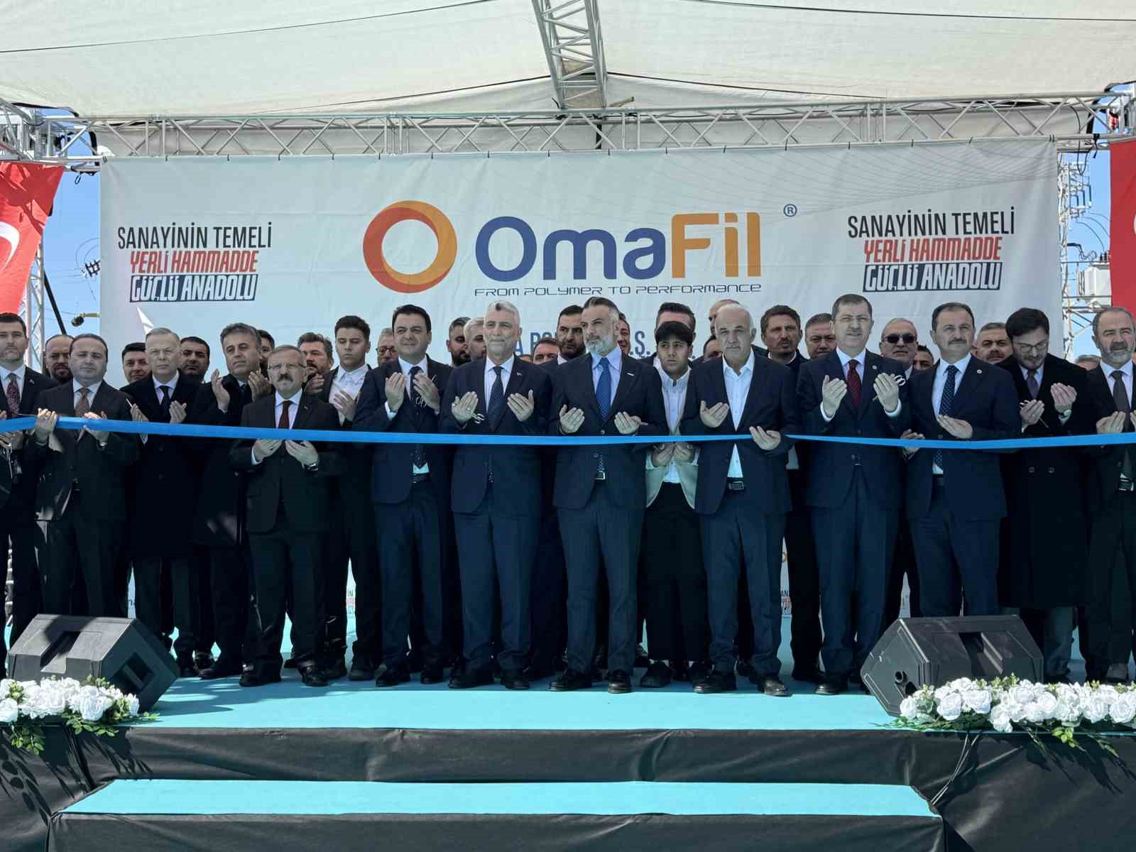 ticaret-bakani-bolat-iranla-ticari-tasimalar-kontrollu-bir-sekilde-devam-ediyor
