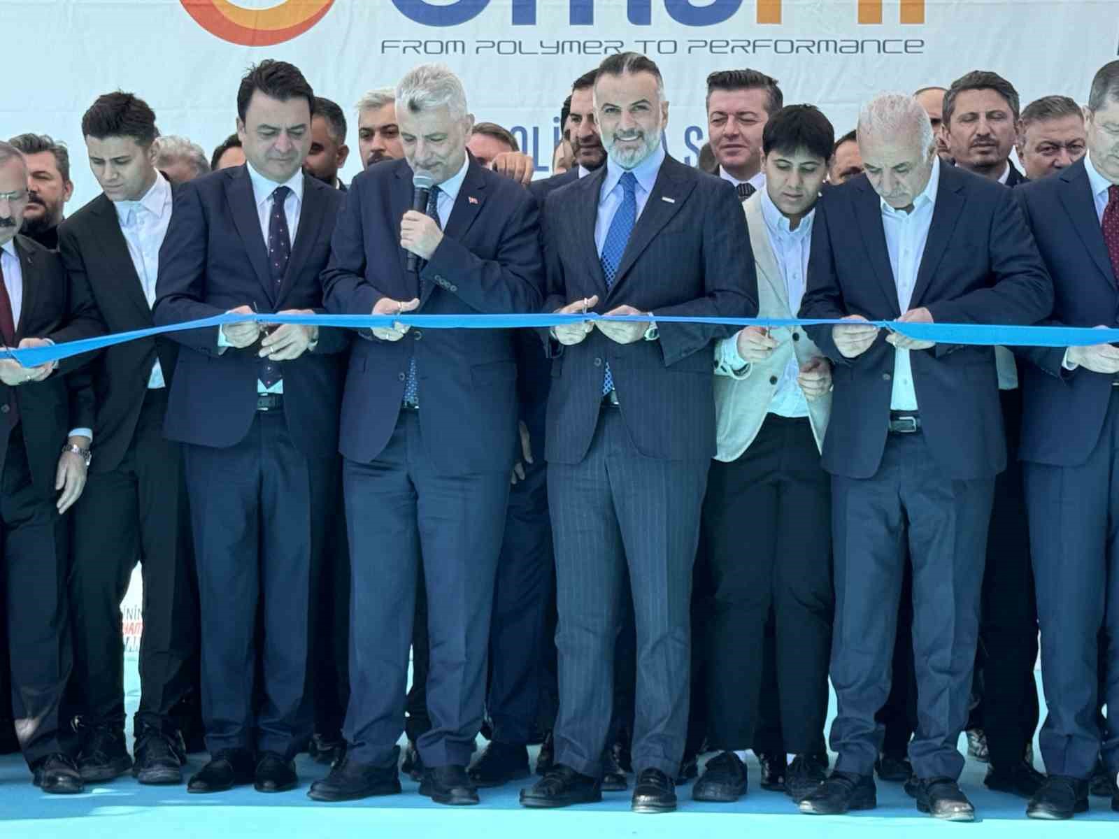ticaret-bakani-bolat-iranla-ticari-tasimalar-kontrollu-bir-sekilde-devam-ediyor
