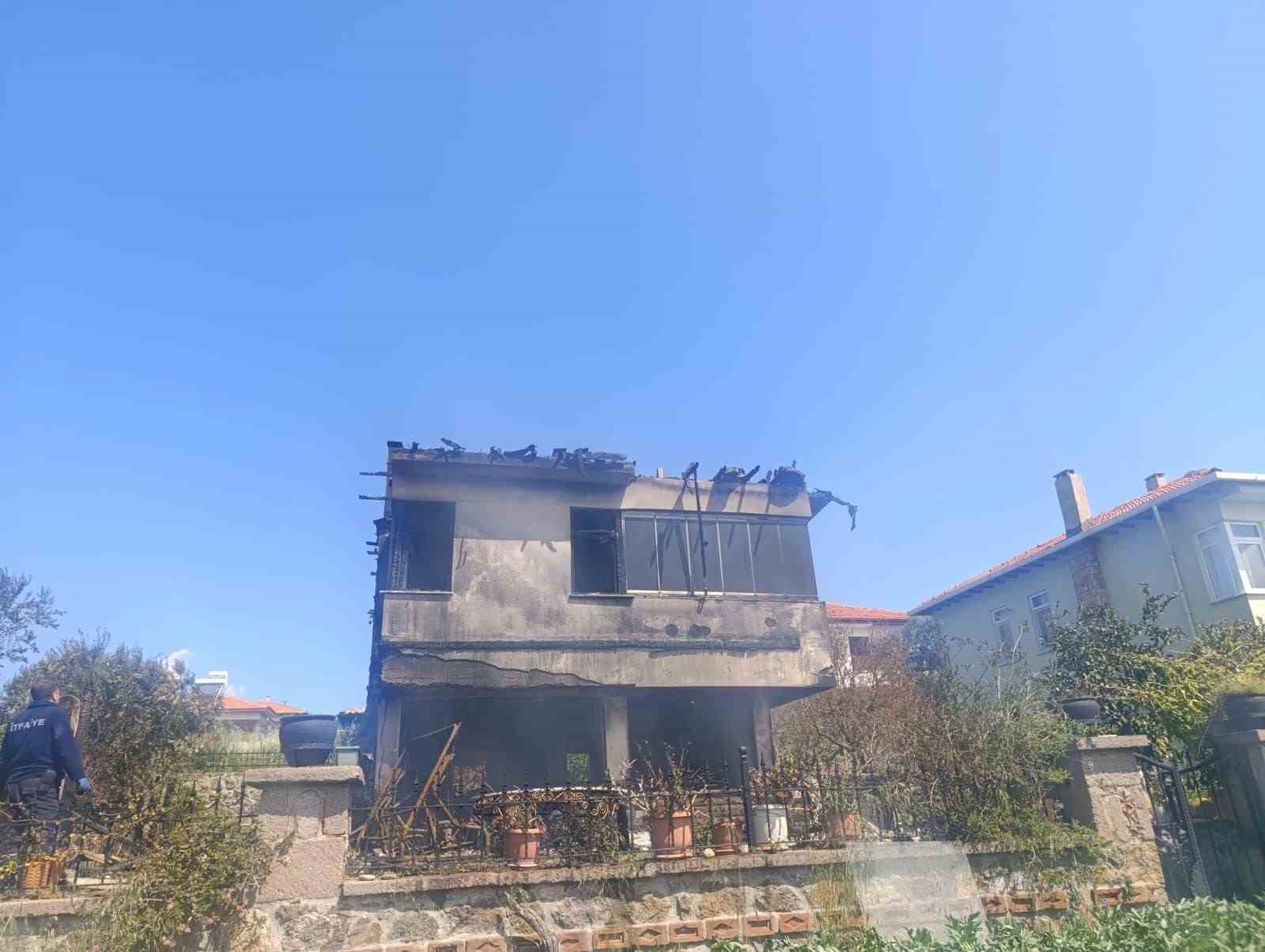 ayvacikta-villa-yangini