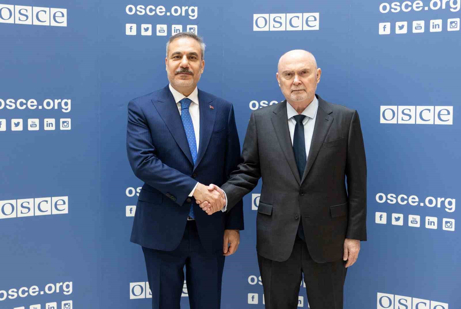 bakan-fidan-agit-genel-sekreteri-sinirlioglu-ile-bir-araya-geldi