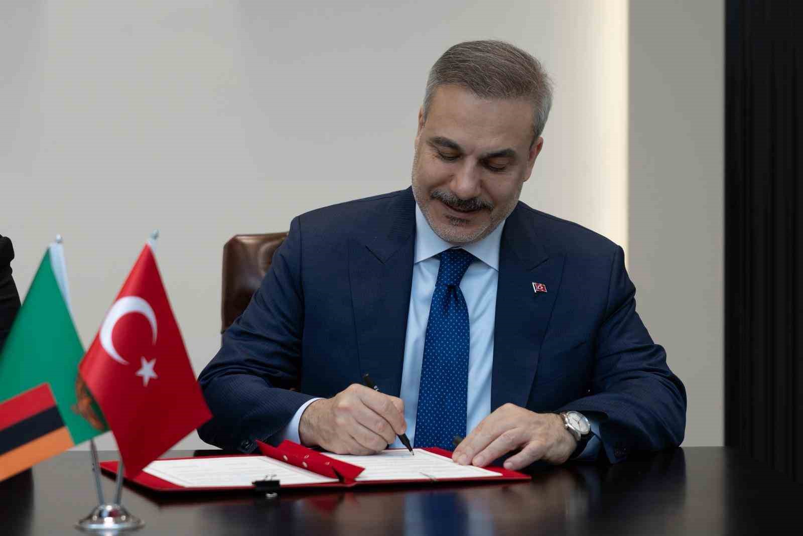 bakan-fidan-zambiya-disisleri-bakani-haimbe-ile-bir-araya-geldi