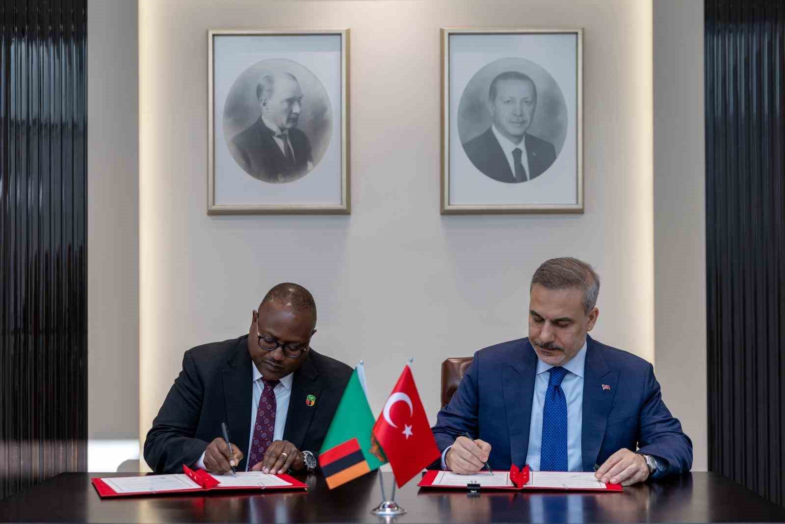 bakan-fidan-zambiya-disisleri-bakani-haimbe-ile-bir-araya-geldi