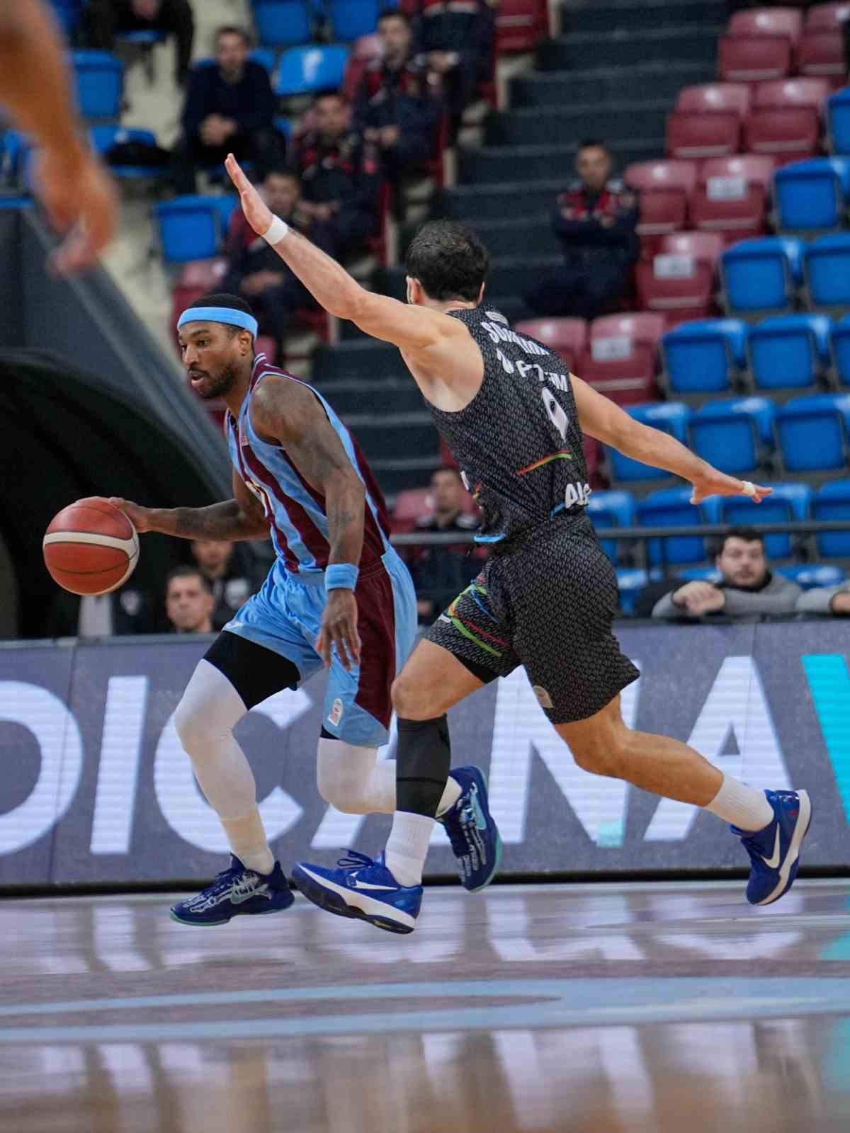 basketbol-super-ligi-trabzonspor-84-aliaga-petkimspor-90