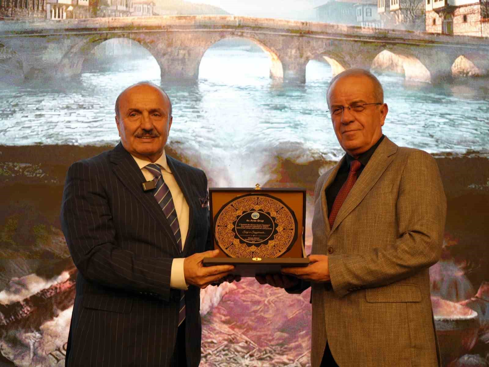 binlerce-yillik-tarihe-yapay-zekayla-isik-tutulan-filmin-galasina-yogun-ilgi