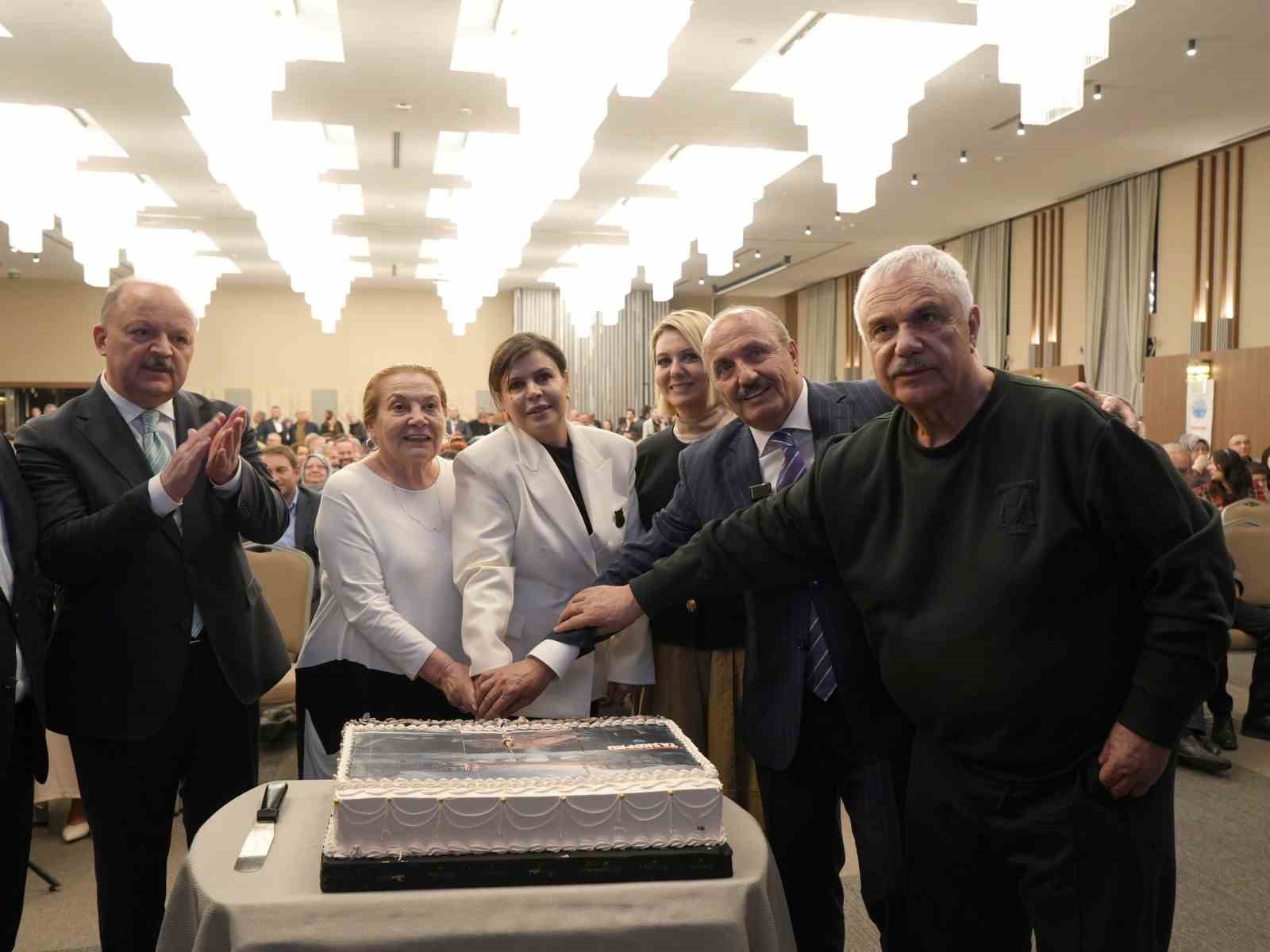 binlerce-yillik-tarihe-yapay-zekayla-isik-tutulan-filmin-galasina-yogun-ilgi