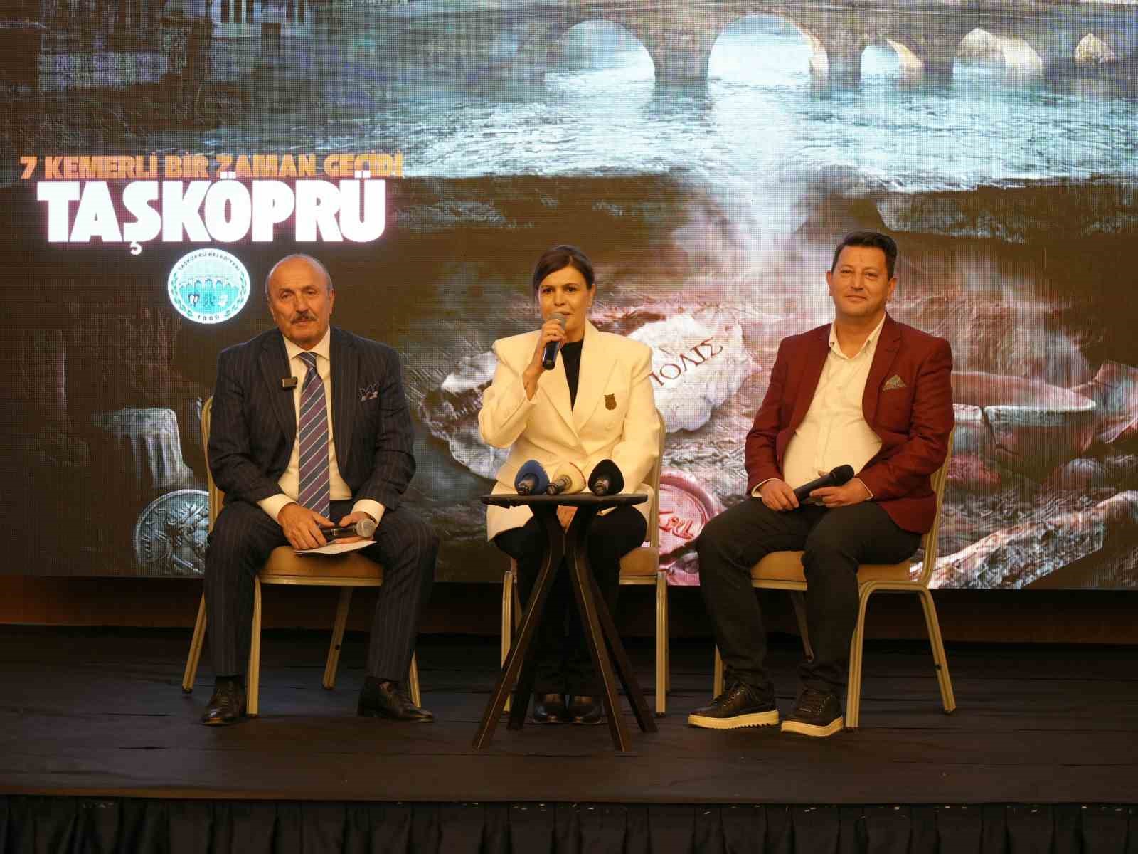 binlerce-yillik-tarihe-yapay-zekayla-isik-tutulan-filmin-galasina-yogun-ilgi
