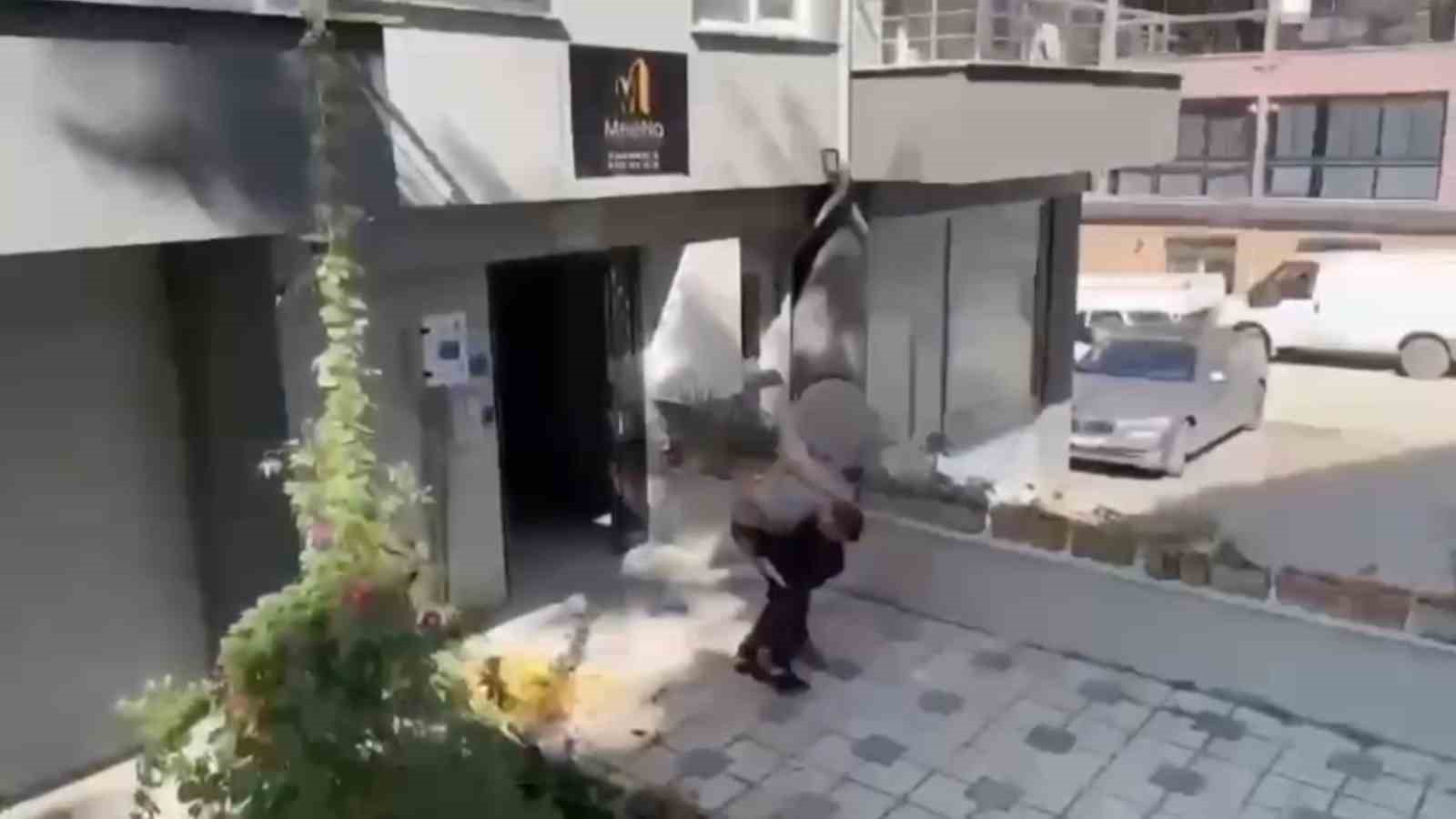 bursa-merkezli-operasyonda-15-firari-yakalandi