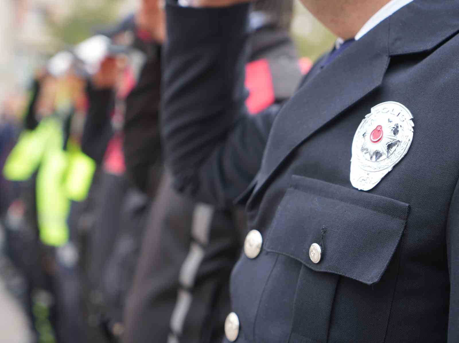edremitte-turk-polis-teskilatinin-181-yili-kutlandi