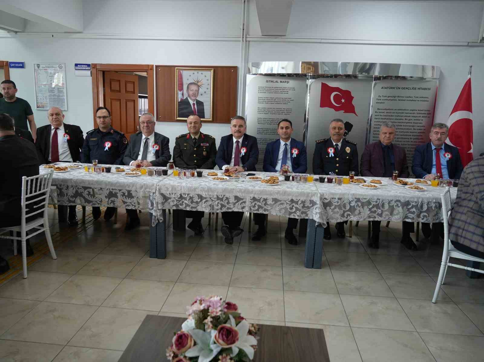 edremitte-turk-polis-teskilatinin-181-yili-kutlandi