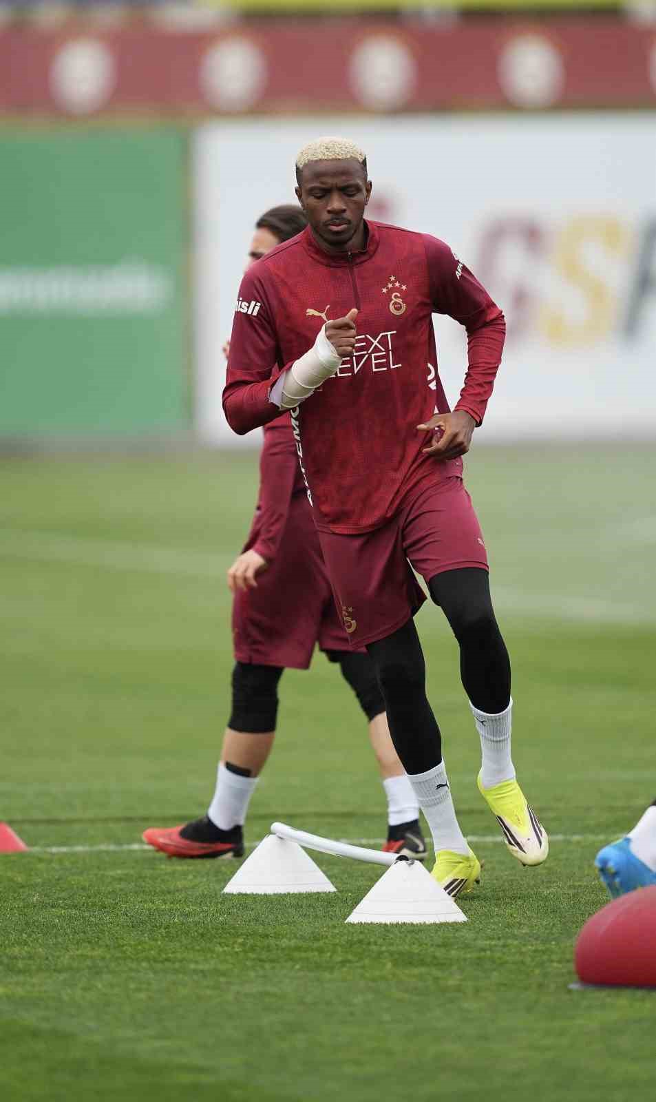 galatasaray-samsunspor-maci-hazirliklarini-surdurdu