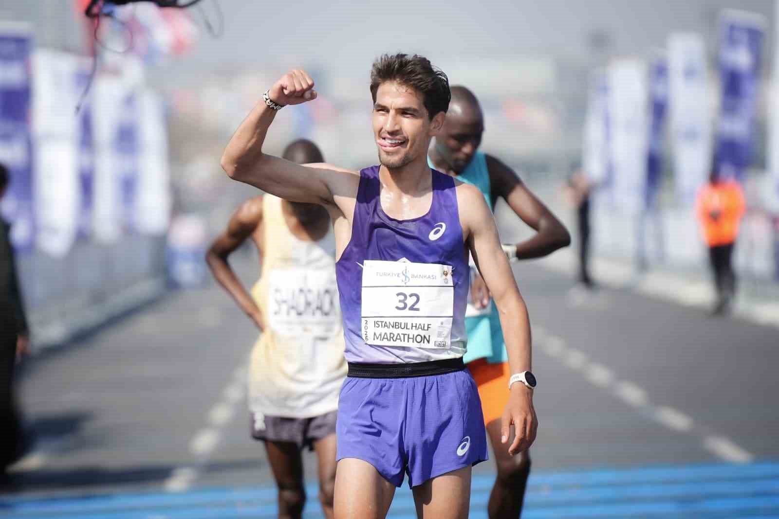 istanbul-yari-maratonunu-erkeklerde-alex-matata-kadinlarda-purity-gitonga-kazandi