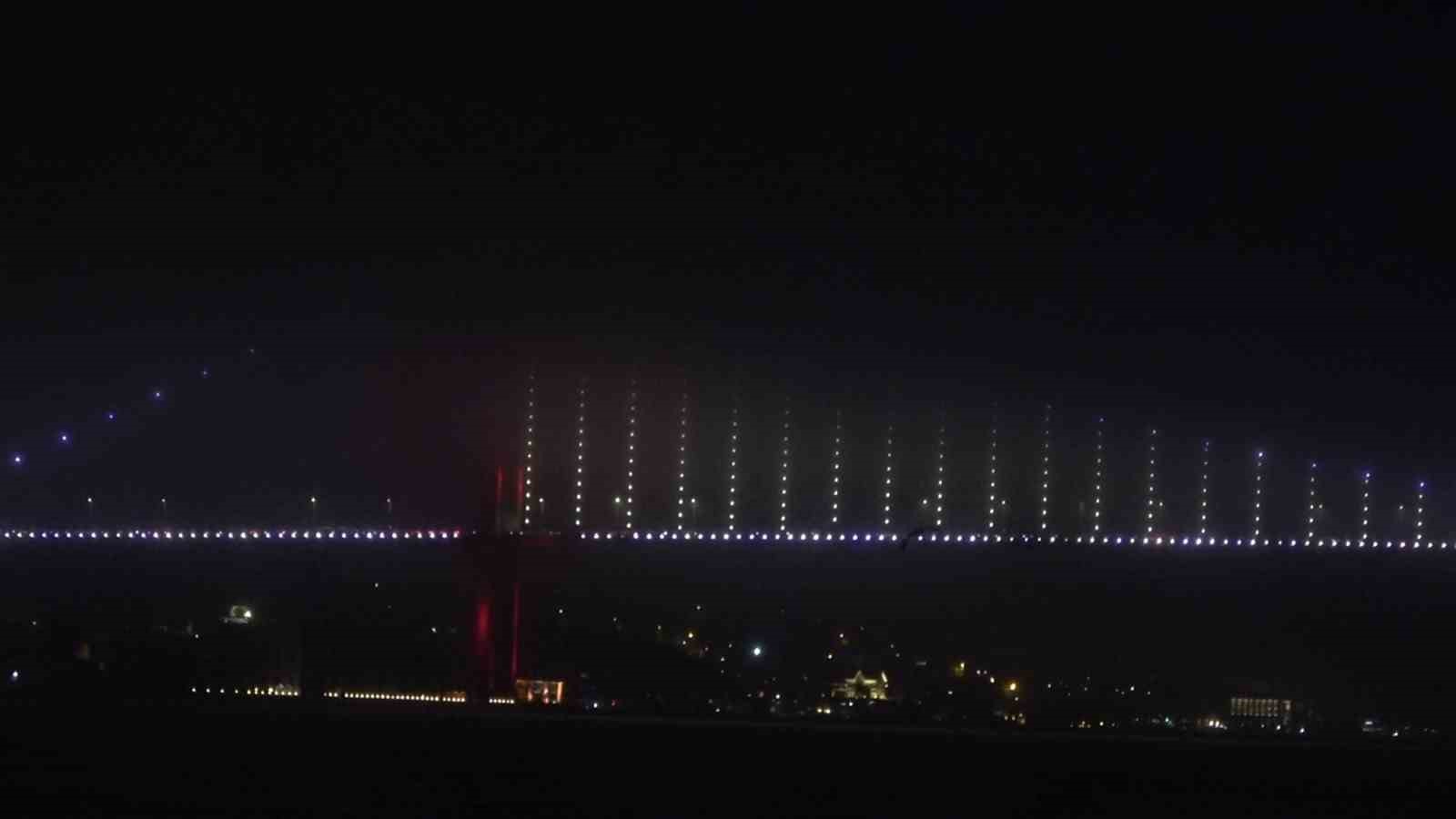 istanbulda-yogun-sis-etkili-oluyor