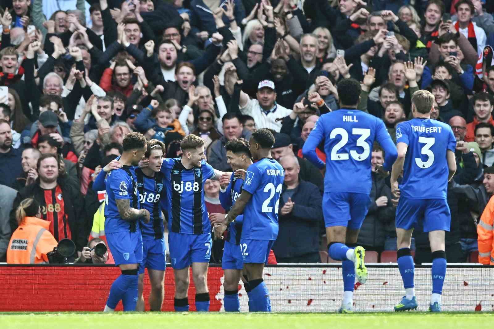 lider-arsenala-evinde-bournemouth-celmesi