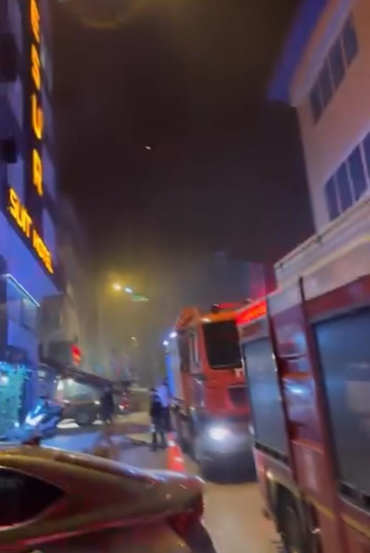 otel-odasindaki-yangin-itfaiye-ve-112yi-alarma-gecirdi