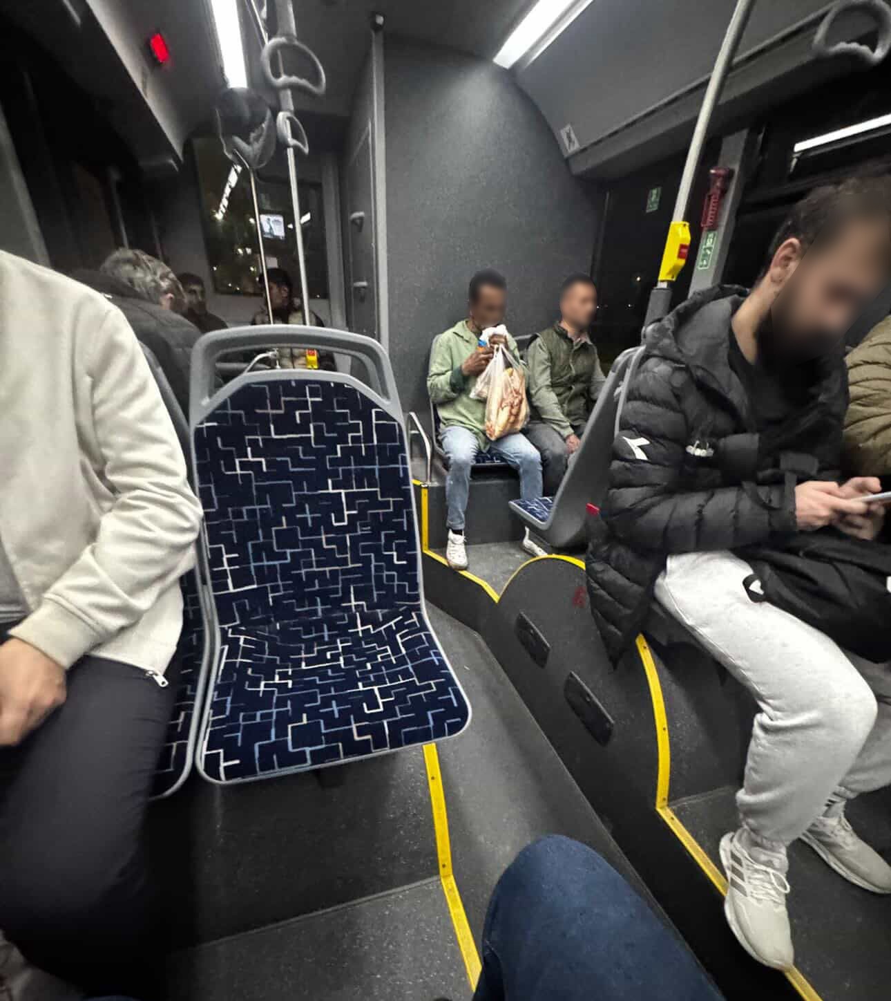 otobus-yolculugunda-tedirgin-eden-anlar