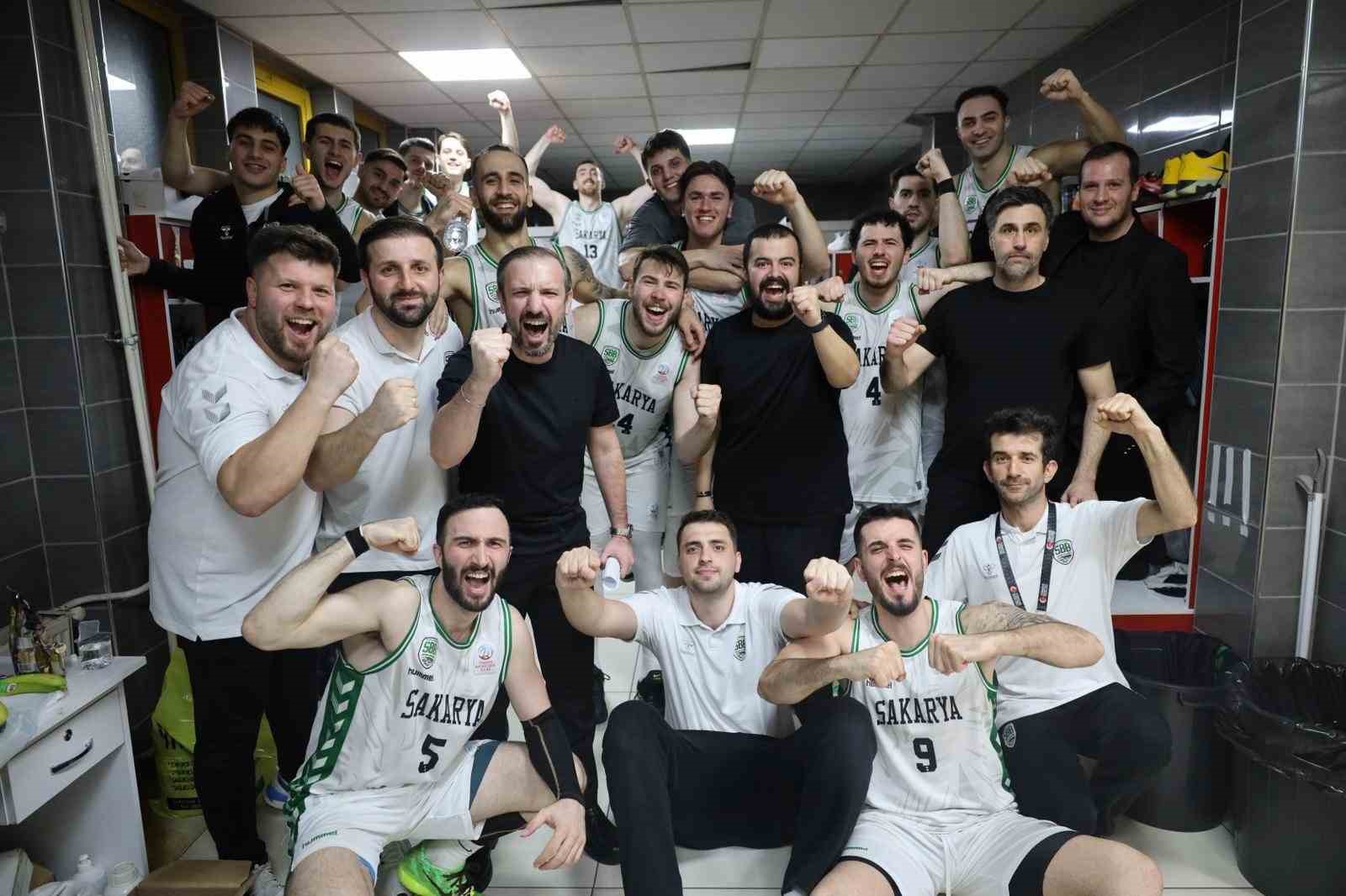 sakarya-buyuksehir-basketbol-play-off-serisine-galibiyetle-basladi
