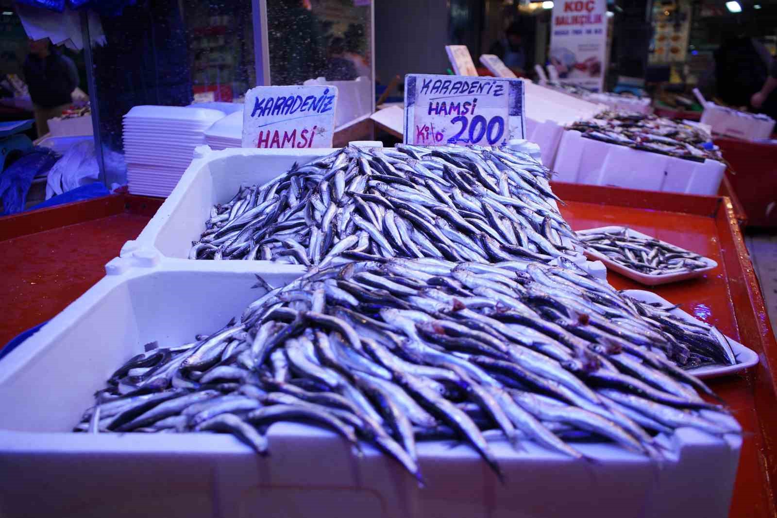 sakaryada-sezonun-son-baliklari-vatandasla-bulusuyor
