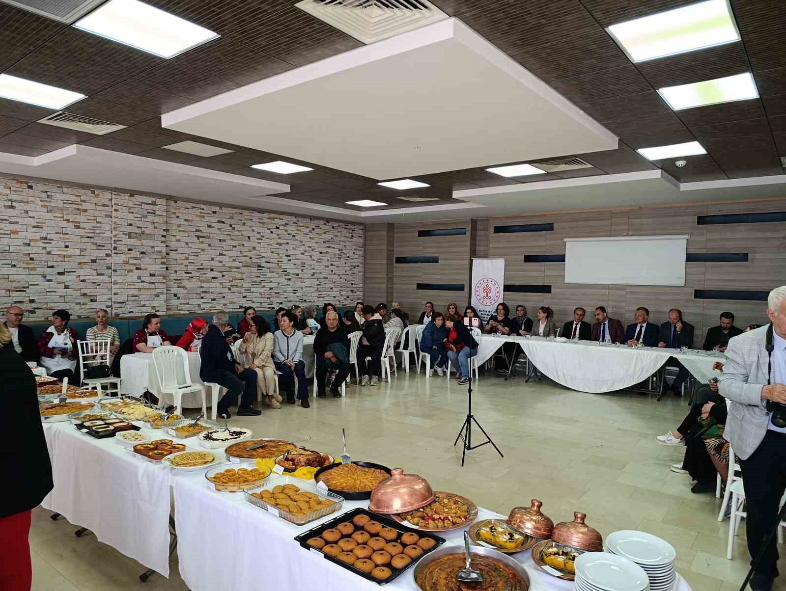 tekirdagda-32-cesit-yoresel-tatli-yaristi-tekirdagin-cografi-isaretli-hayrabolu-tatlisi-1-oldu
