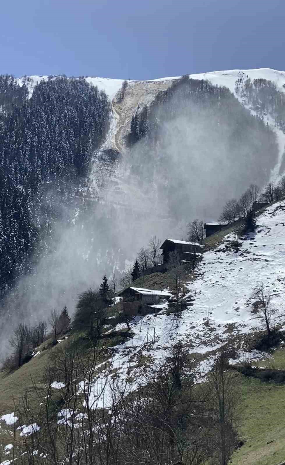 trabzondaki-cig-ani-cep-telefonu-kamerasina-yansidi