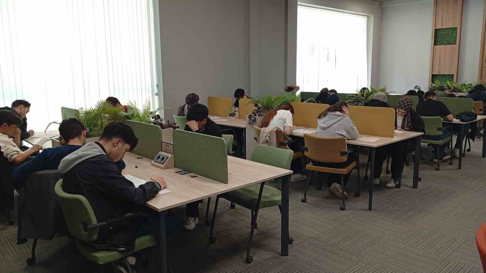universite-hayaline-yildirim-destegi
