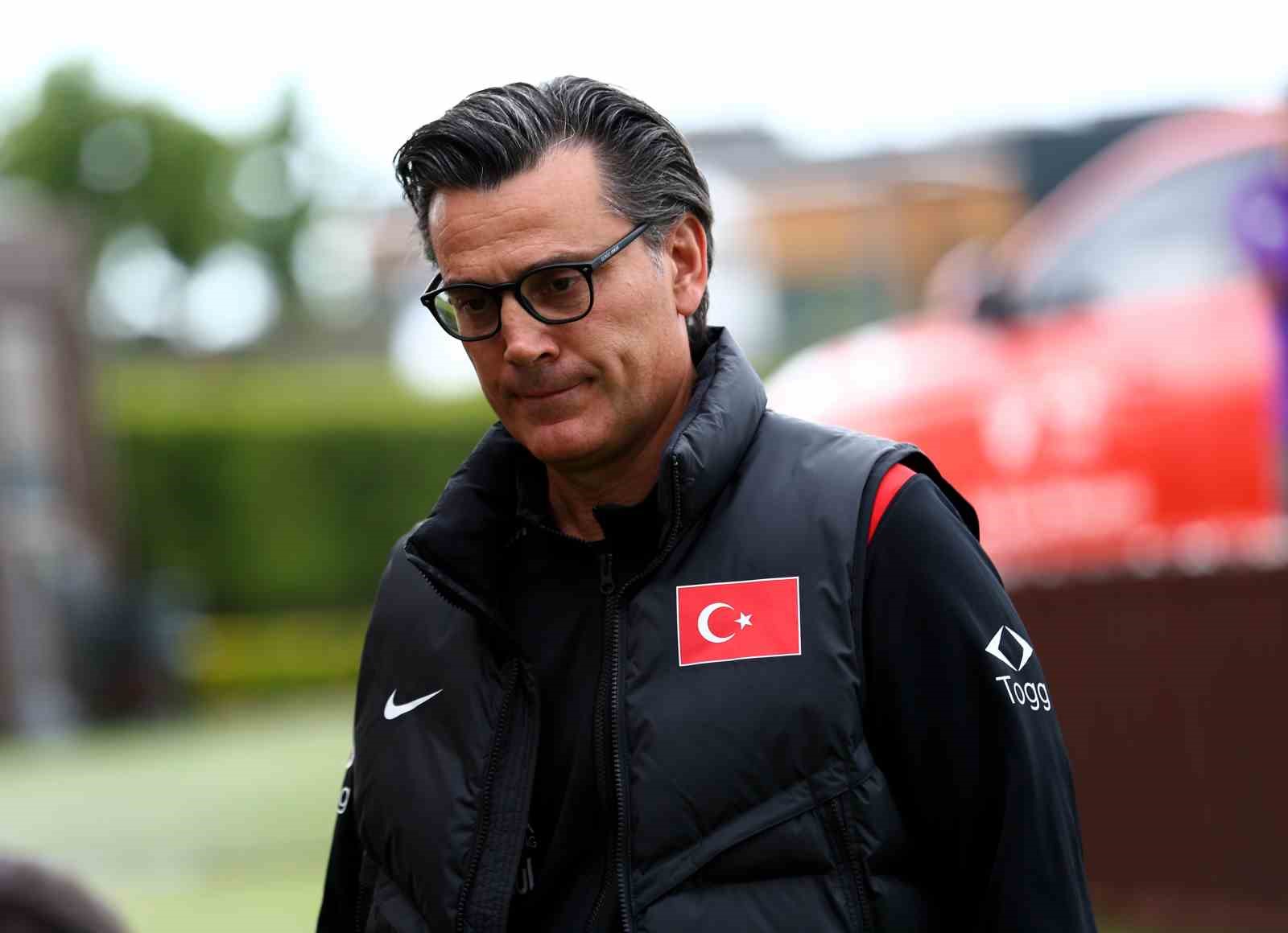 a-milli-futbol-takimi-kuzey-makedonya-maci-hazirliklarini-tamamladi