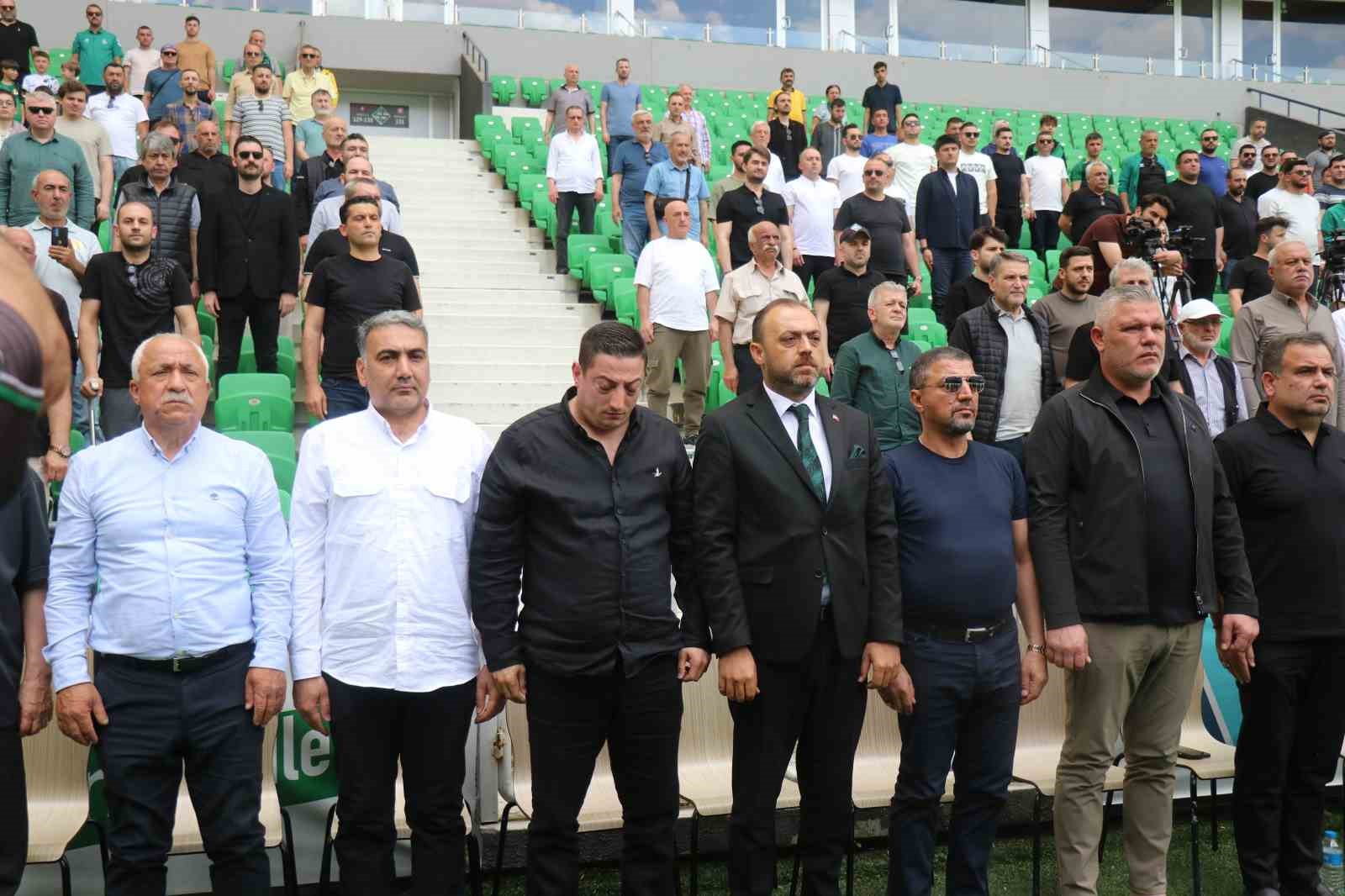 sakaryaspor-kongresinde-arbede-secim-ertelendi