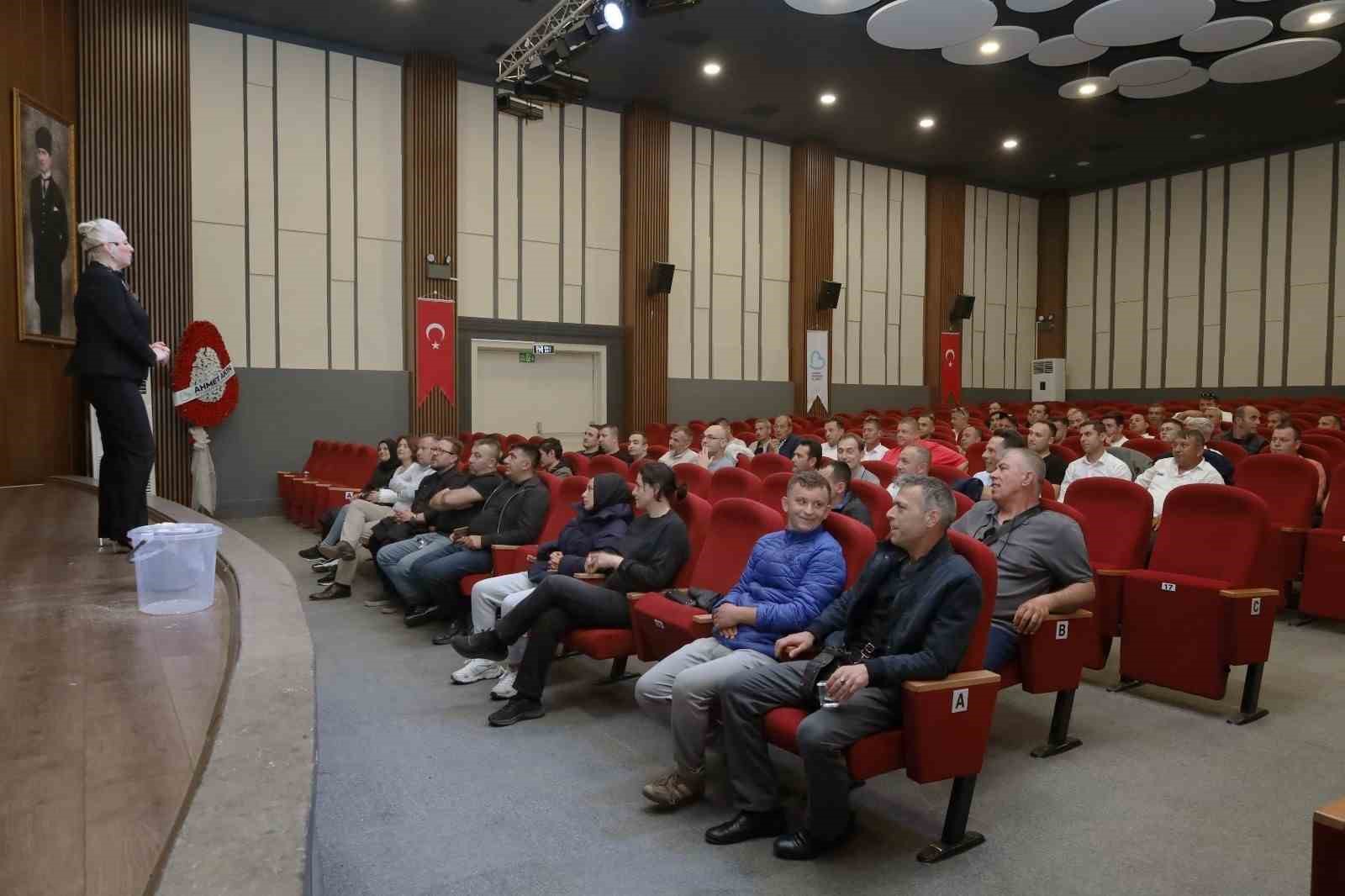 buyuksehirden-suruculere-vatandas-memnuniyeti-odakli-egitim