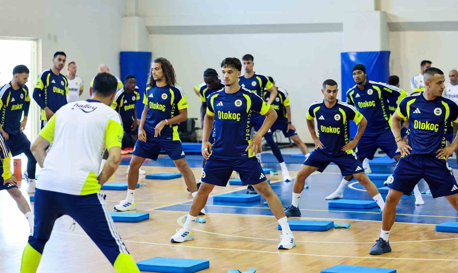 fenerbahcede-yeni-sezon-hazirliklari-devam-ediyor