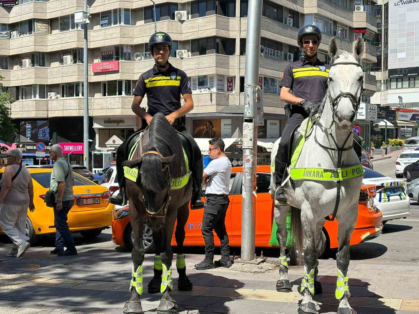 nato-zirvesi-oncesi-baskentte-atli-polislerin-mesaisi-suruyor