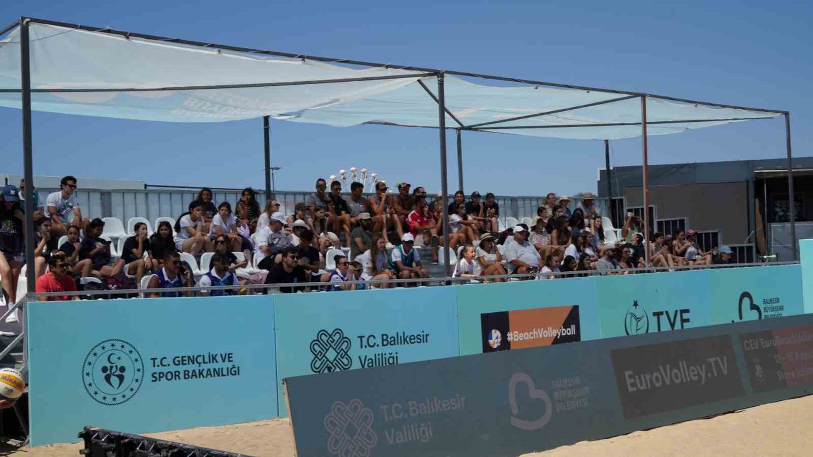 plaj-voleybolu-dunya-turunda-balikesir-etabi-sona-erdi