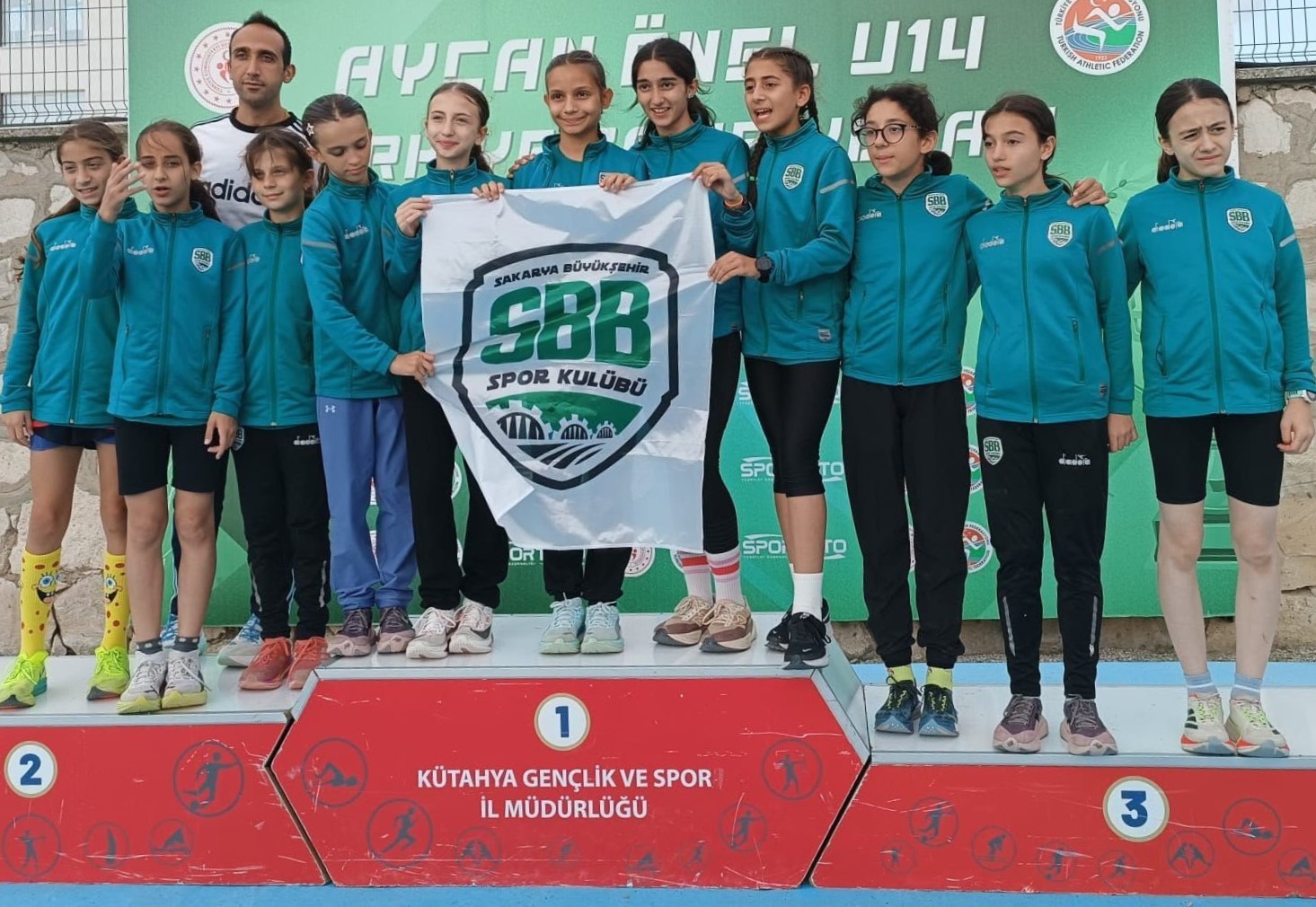 sakarya-buyuksehir-belediyesi-sporcularindan-bir-haftada-17-madalya