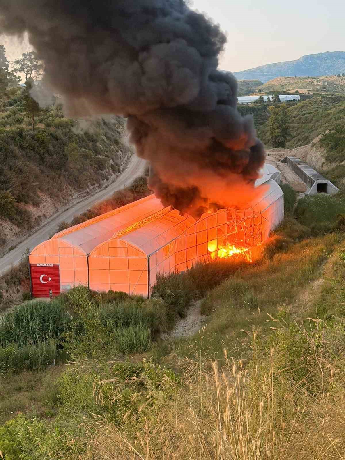 alev-alev-yanan-yer-motosiklet-serasi-cikti