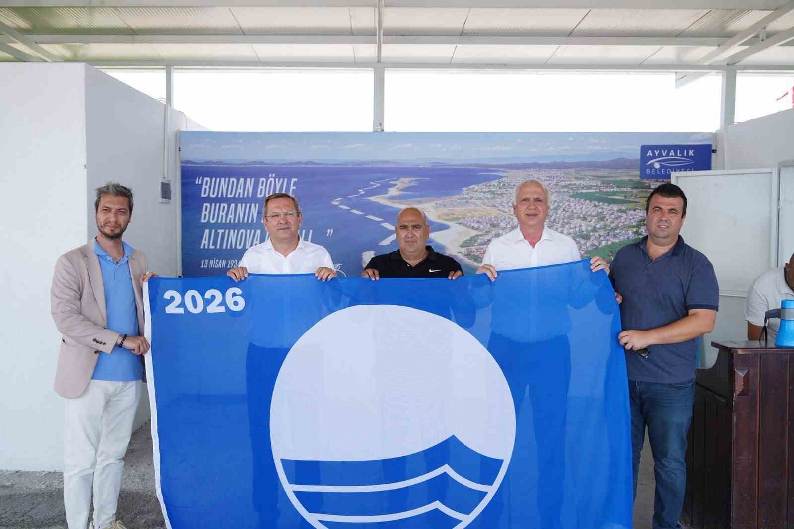 ayvalikta-yeni-kum-adasi-plaji-hizmete-acildi