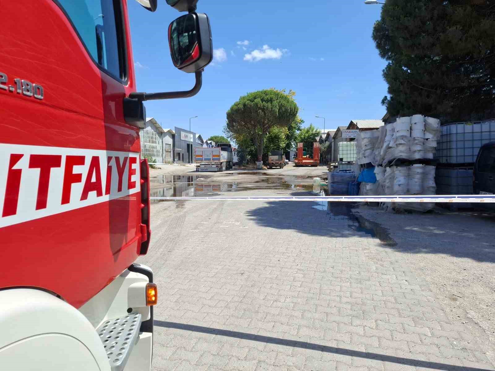 balikesirde-yere-dokulen-kimyasal-madde-panige-neden-oldu