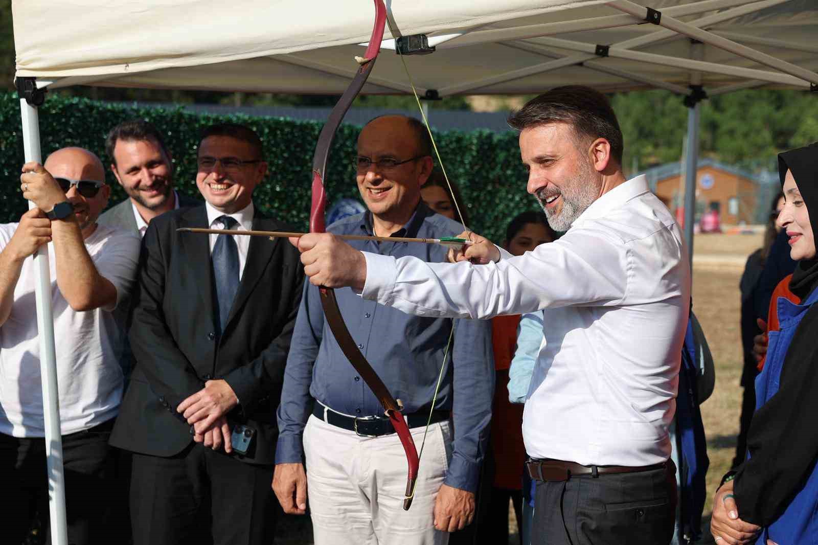 bursada-genclik-kampi-basladi