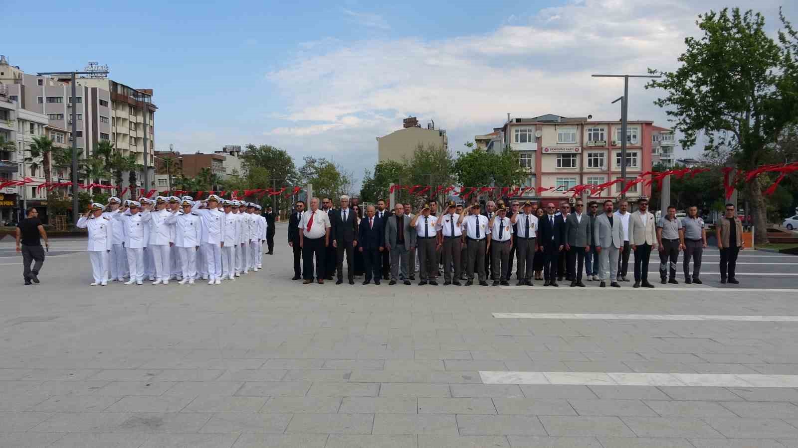 canakkalede-kabotaj-bayraminin-100uncu-yil-donumu-kutlandi