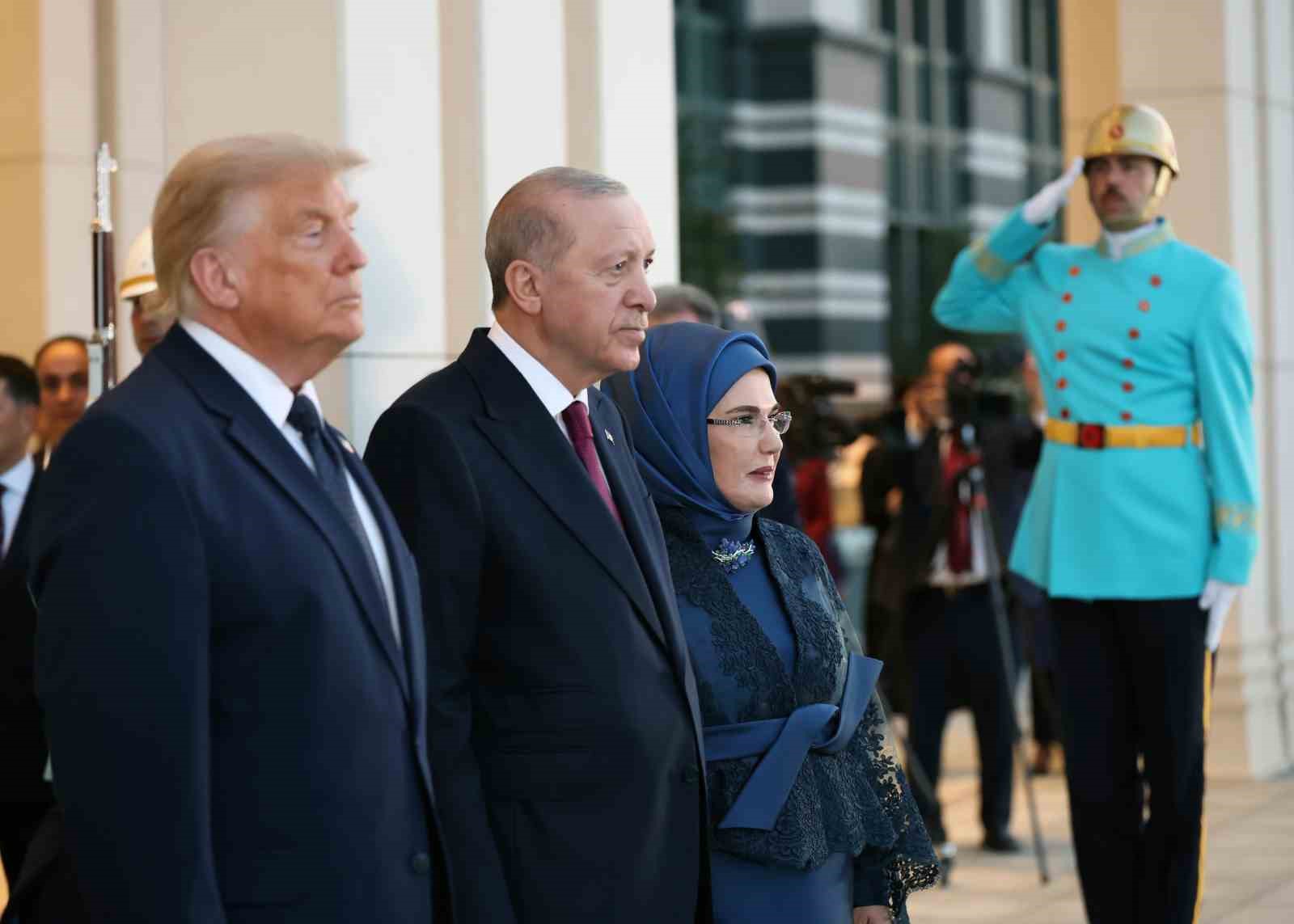 devlet-ve-hukumet-baskanlari-ile-esleri-onuruna-cumhurbaskanligi-kulliyesinde-resepsiyon-verildi