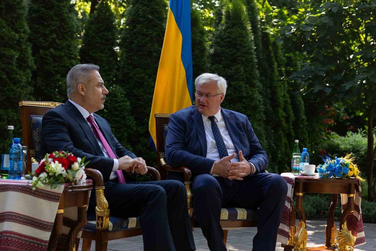 disisleri-bakani-fidan-kievde-ukraynali-mevkidasi-sibiha-ile-gorustu