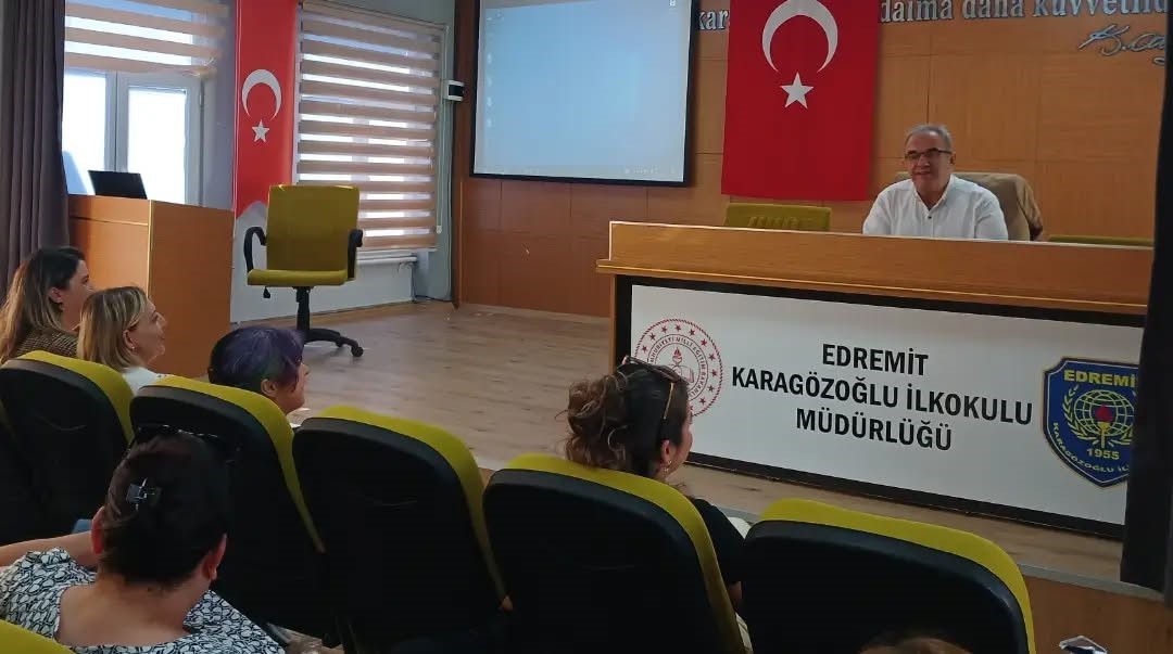 edremitte-yonetici-adaylarina-egitim-semineri