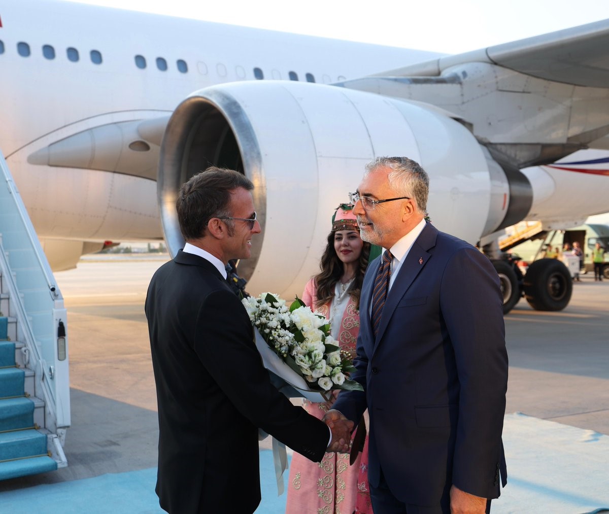 fransa-cumhurbaskani-macron-ve-yunanistan-basbakani-micotakis-ankarada