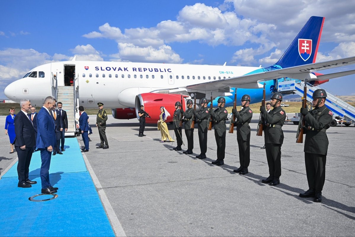 fransa-cumhurbaskani-macron-ve-yunanistan-basbakani-micotakis-ankarada