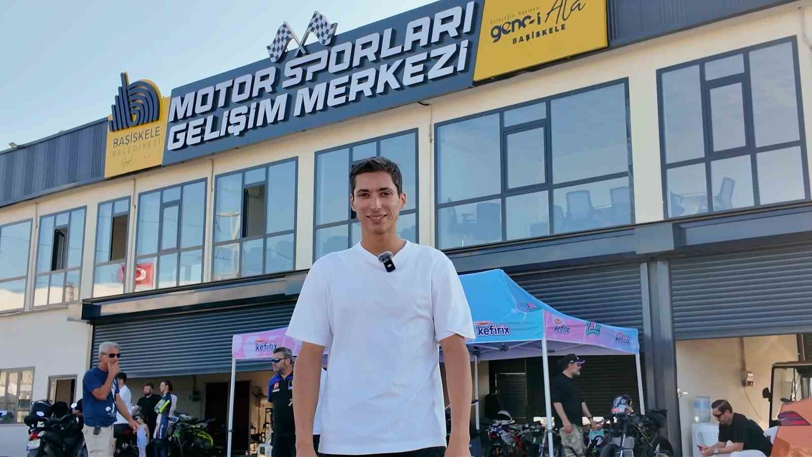 milli-motosikletciler-ve-oyuncu-kivanc-tatlitug-kocaelide-piste-cikti
