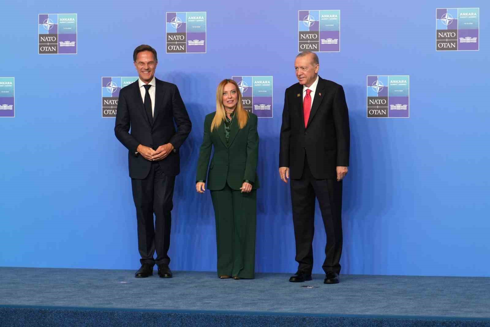 natodan-ankarada-aile-fotografi